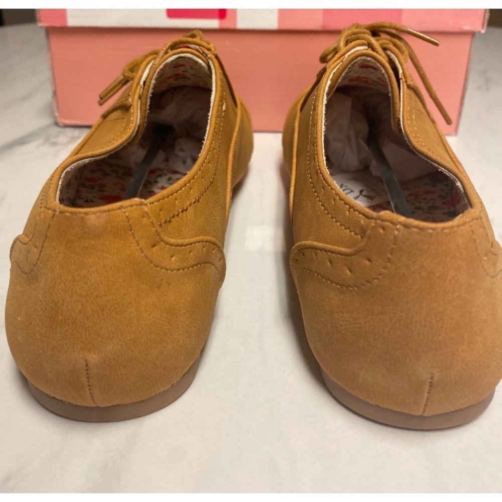 NIB Nature Breeze Tan Oxford Flats Size 7.5 or 9 - Picture 4 of 9